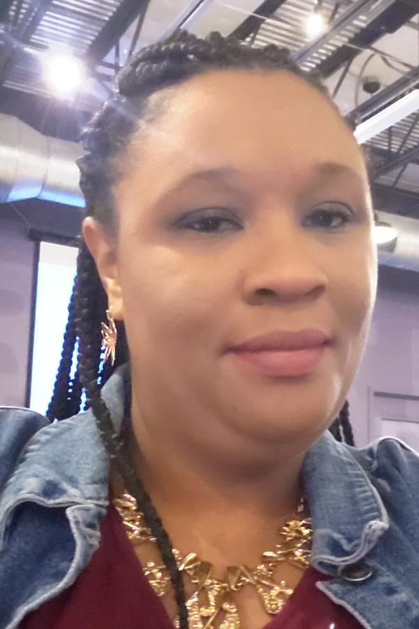 Cruise Brothers Travel Agent LaCreasha Brown